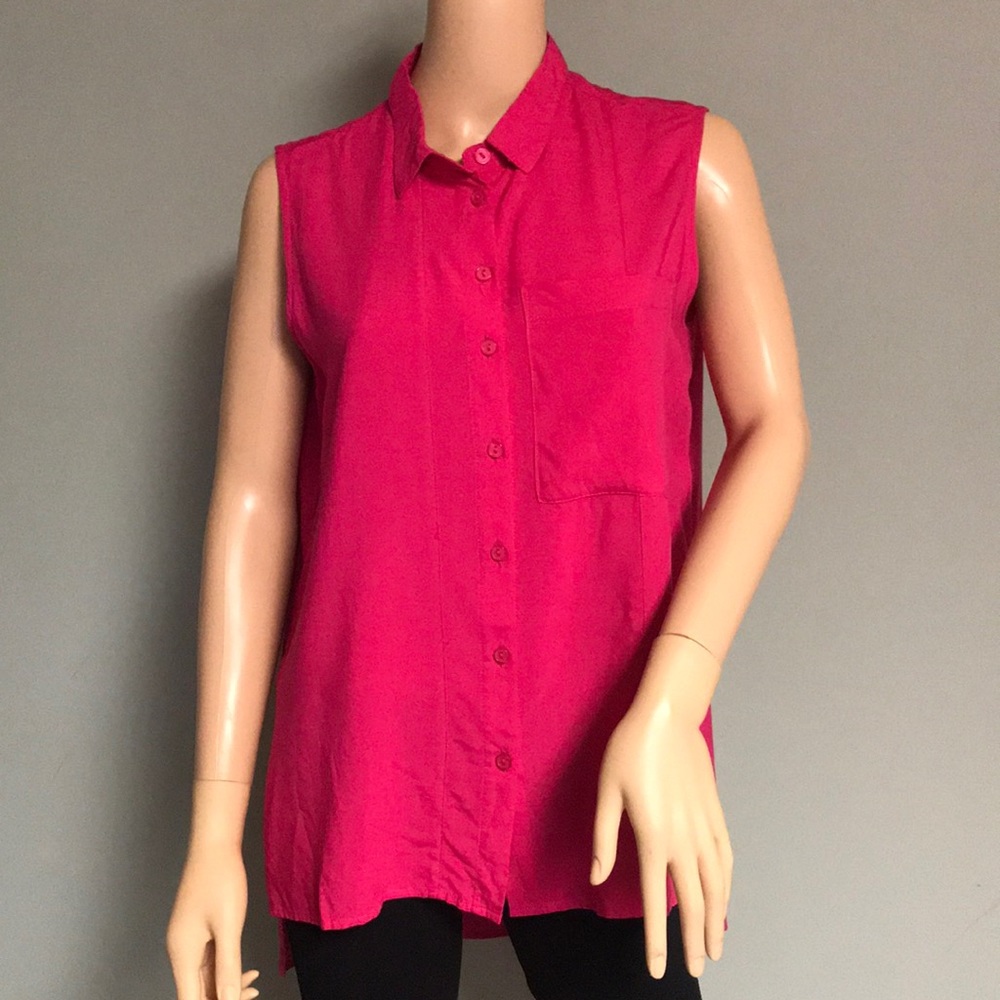 Velvet heart dark pink button front sleeveless top